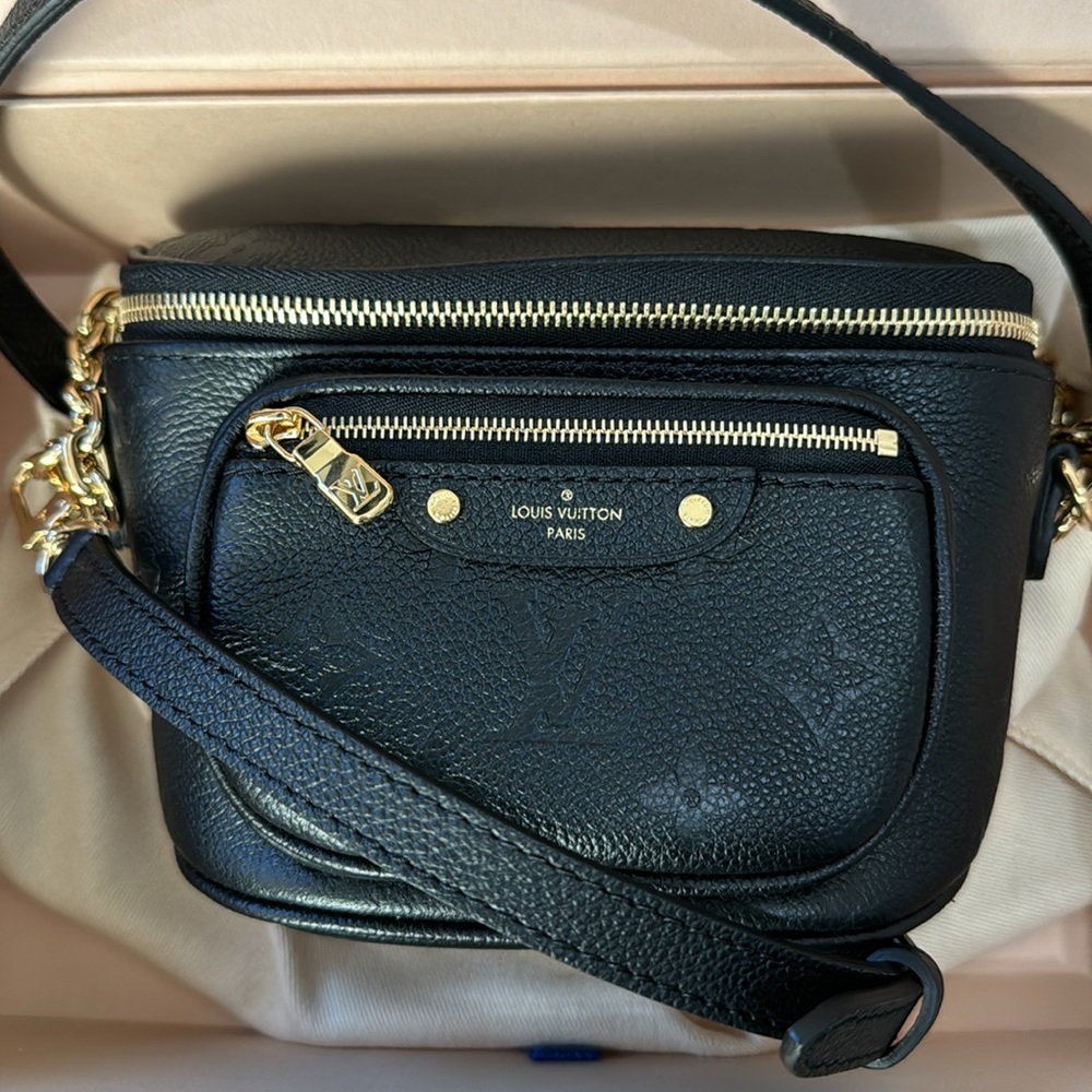 Brand New Early Release Louis Vuitton Mini Bumbag Black Empriente